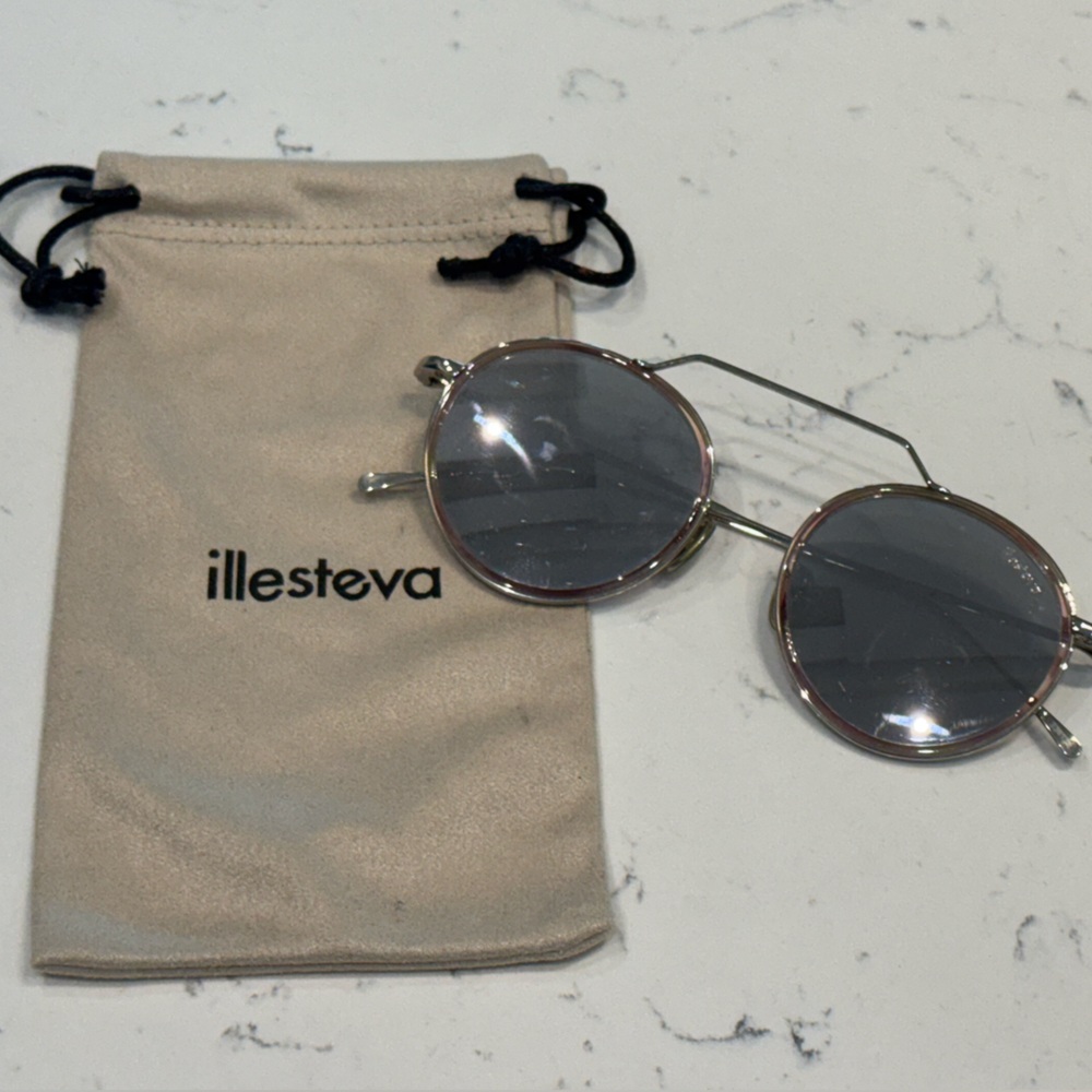 Illesteva Sunglasses Wynwood Ace. Slightly Used!
